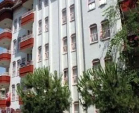 아파트 Enver Bey 알란야
